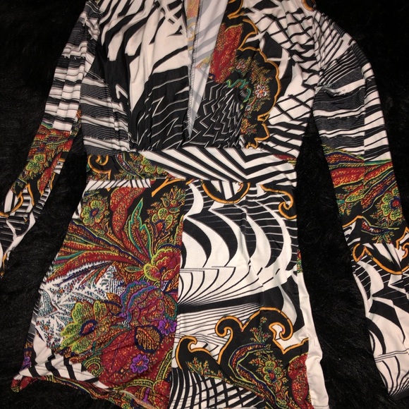 Jumper - Picture 3 of 3